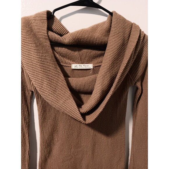 We the Free Snow Bunny Sz XS Off Shoulder Cowl Neck Ribbed Sweater Caramel - Picture 3 of 6